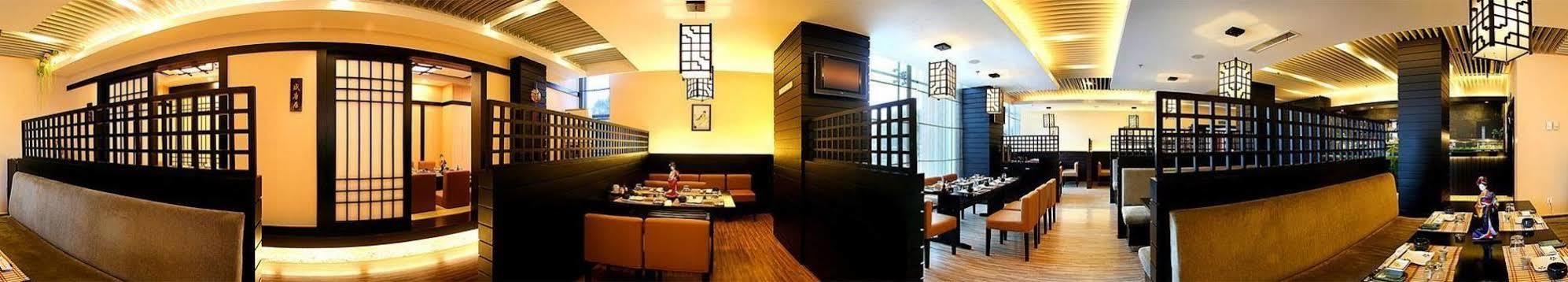 Qianjin Hotel - Čchang-čchun Exteriér fotografie