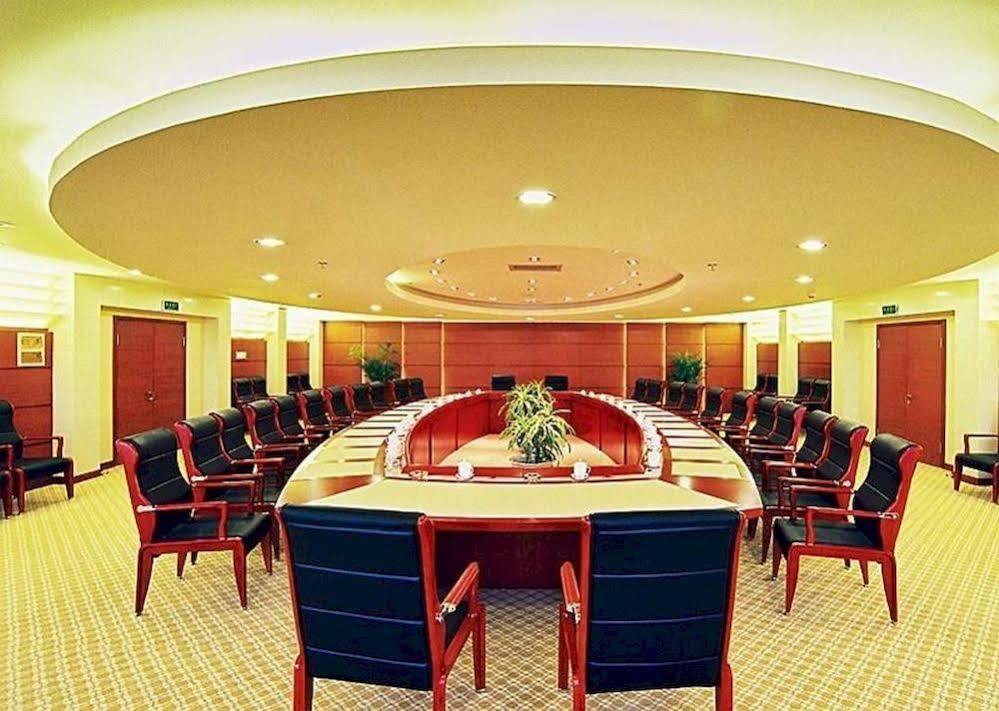 Qianjin Hotel - Čchang-čchun Exteriér fotografie